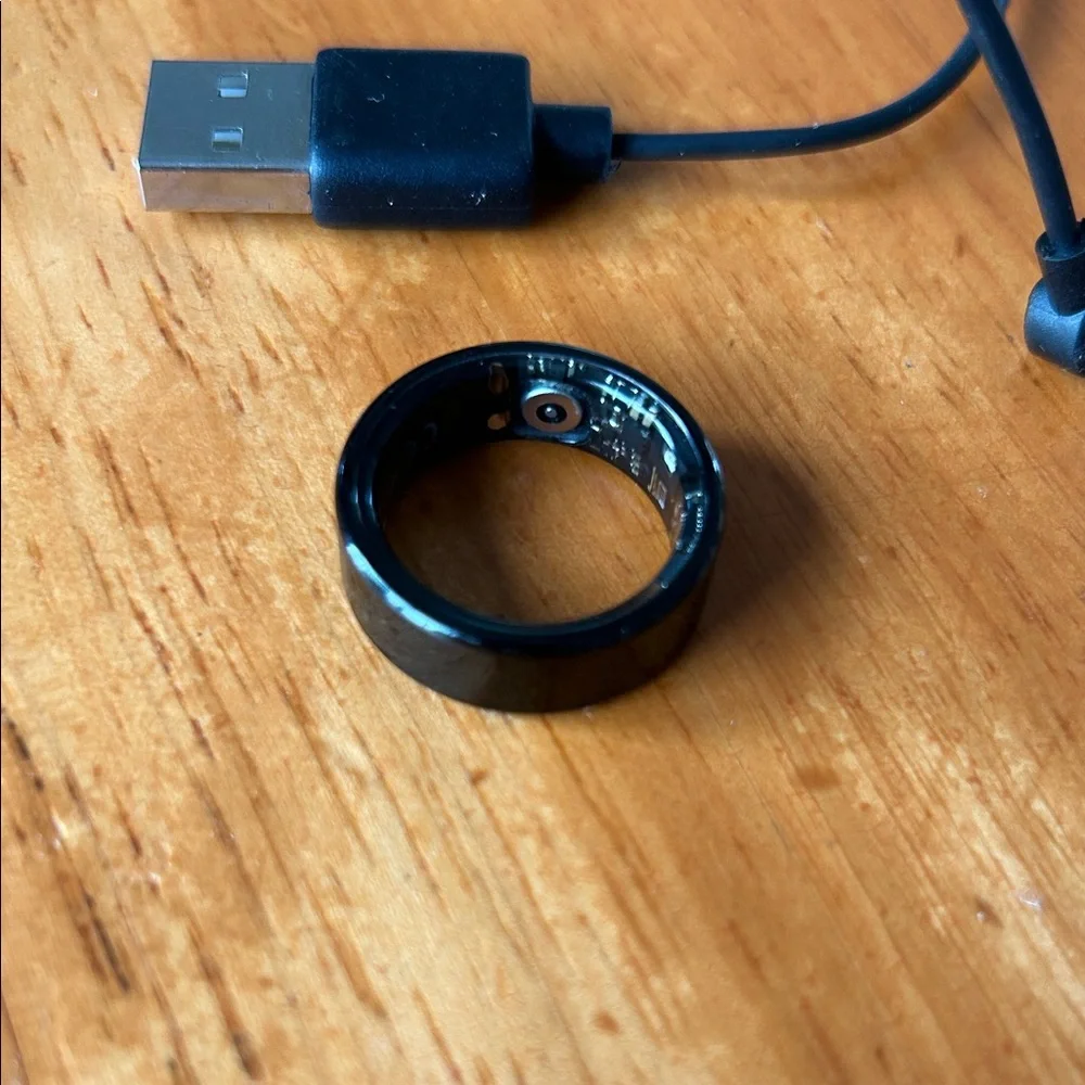 Black Brookstone Smart Health Ring Size 9 Great Condition